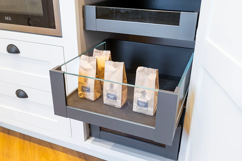 Busby pantry2 Busby pantry2